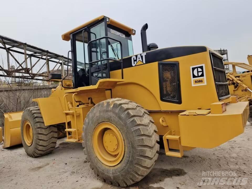CAT 938G Naudoti ratiniai krautuvai