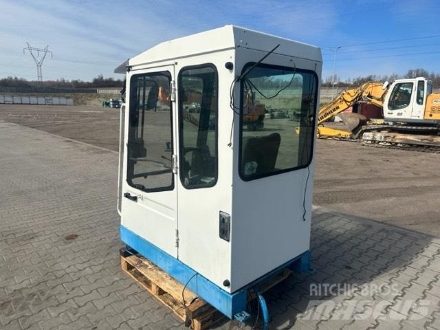 Fuchs MHL 330 Kabinos ir interjeras