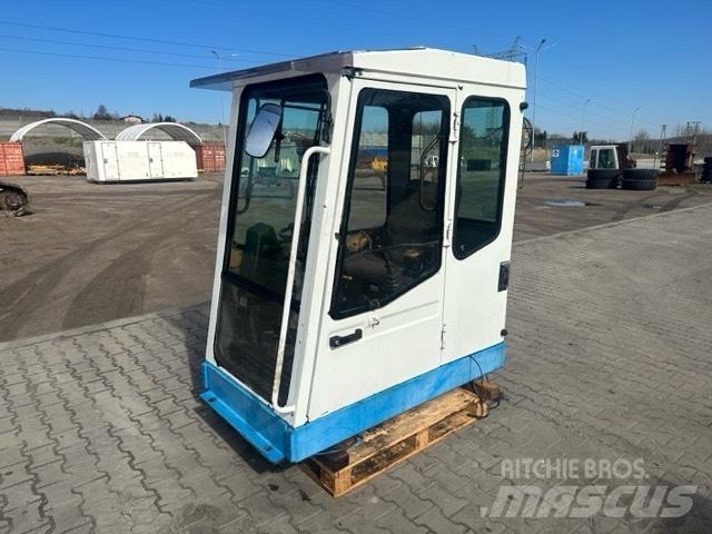 Fuchs MHL 330 Kabinos ir interjeras