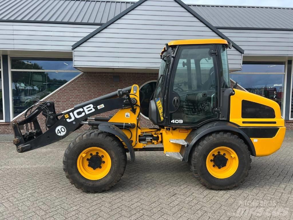 JCB 409 Agri shovel Naudoti ratiniai krautuvai