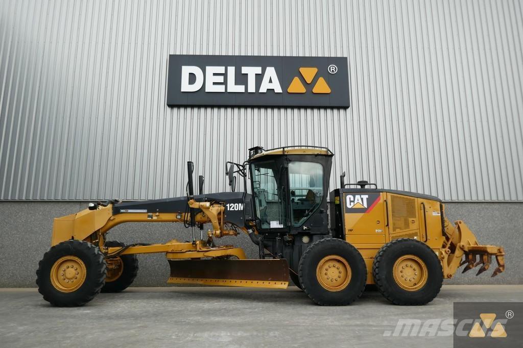 CAT 120M Greideriai