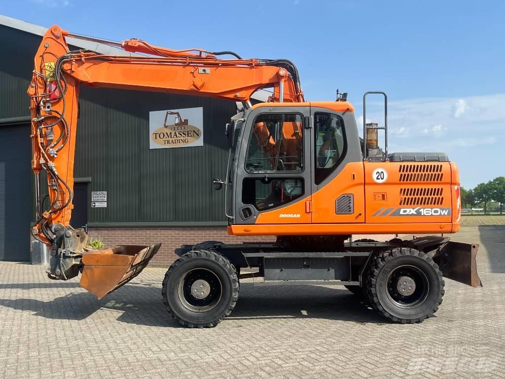 Doosan DX 160 W-3 Ratiniai ekskavatoriai