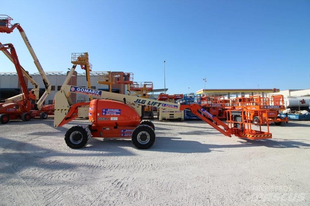 JLG 600 AJ Alkūniniai keltuvai