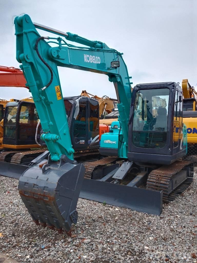 Kobelco SK 75 Vikšriniai ekskavatoriai