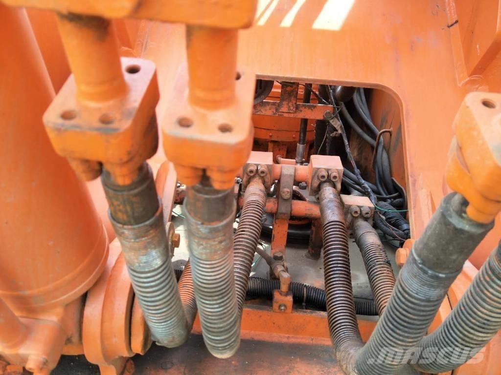 Doosan 225 Vikšriniai ekskavatoriai