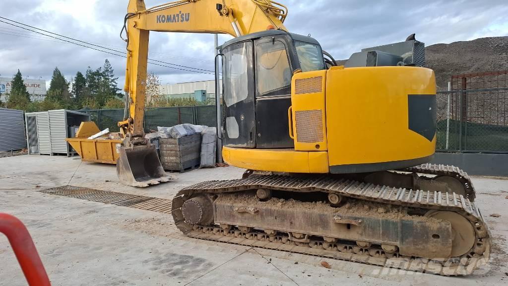 Komatsu PC 228 Vikšriniai ekskavatoriai