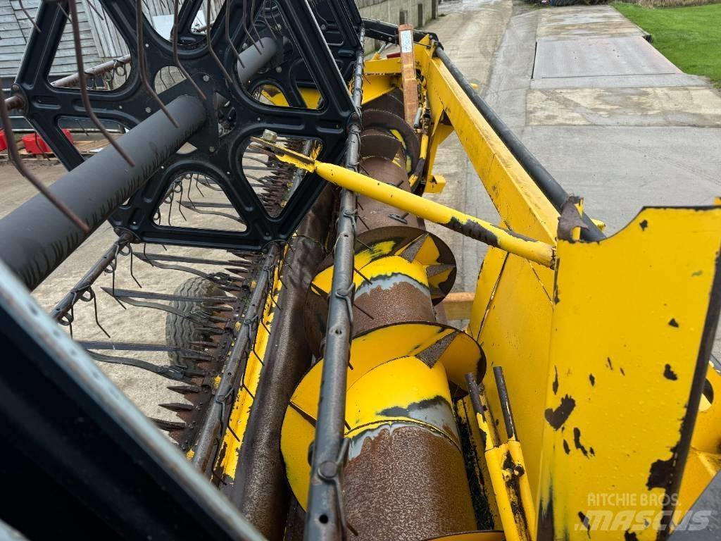 New Holland TX 66 Derliaus nuėmimo kombainai