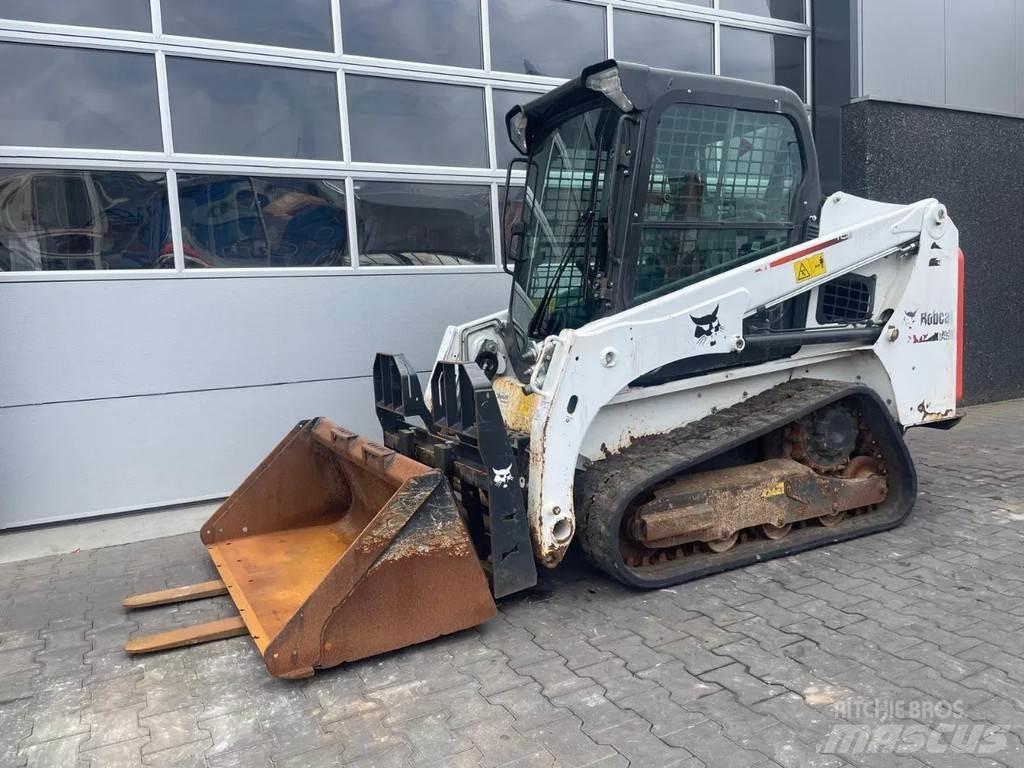 Bobcat T450 Krautuvai su šoniniu pasukimu