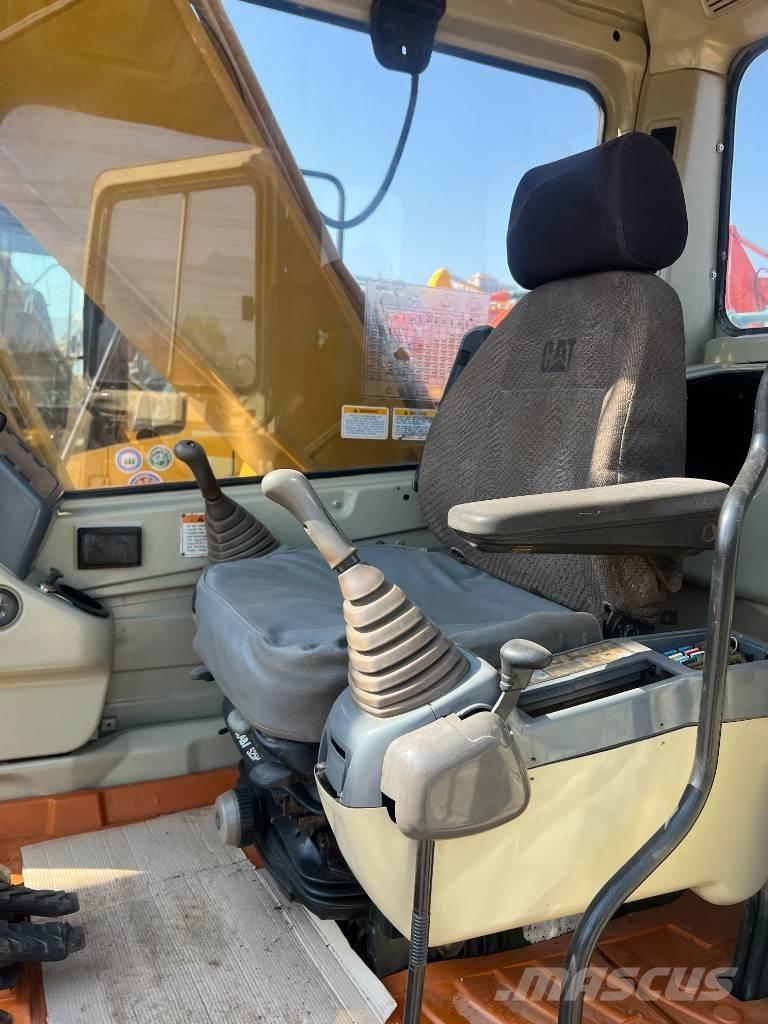 CAT 320 B Vikšriniai ekskavatoriai