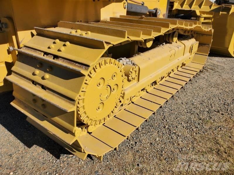CAT D 6 K 2 LGP Vikšriniai buldozeriai