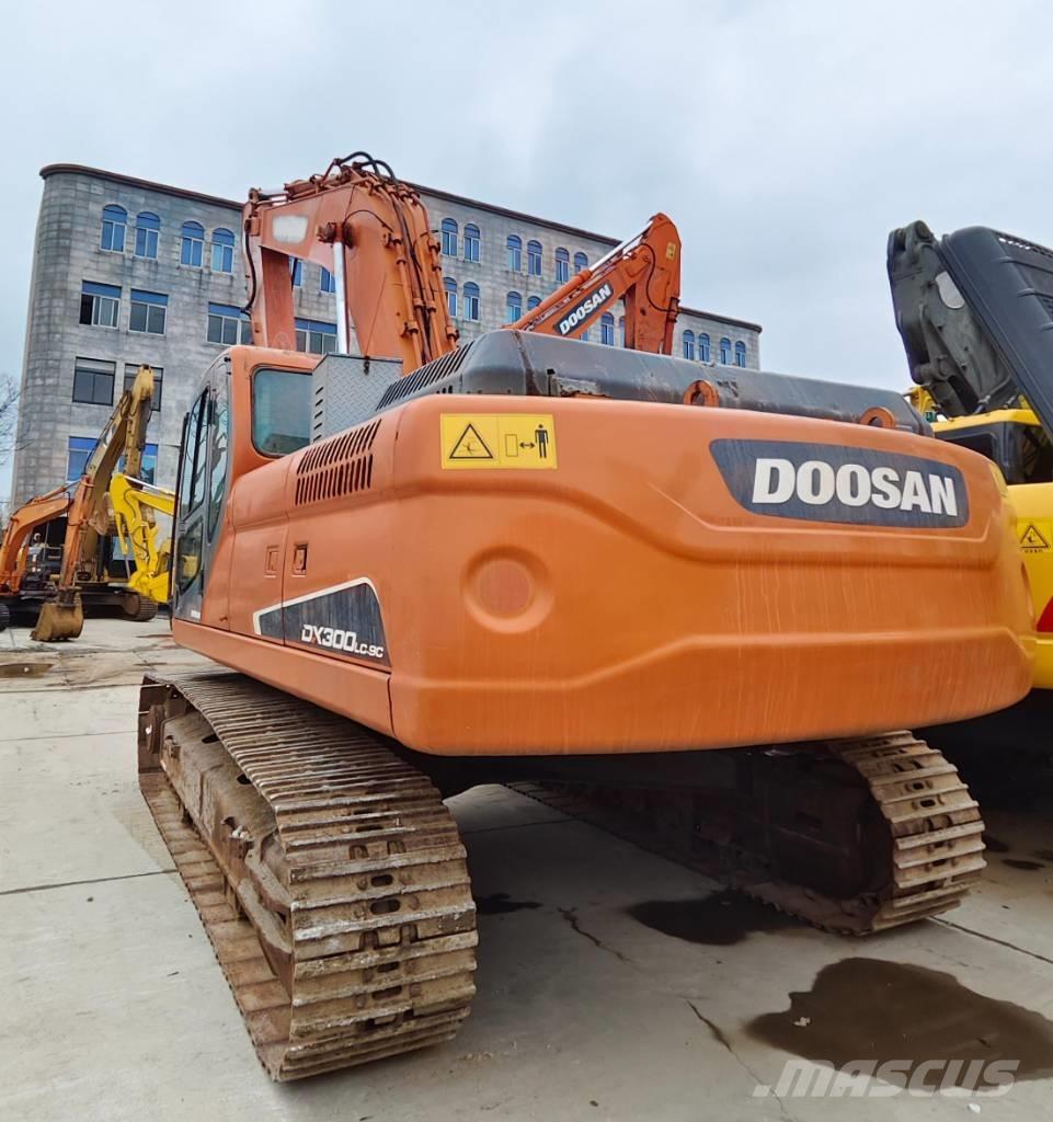 Doosan DX 300 LC Vikšriniai ekskavatoriai
