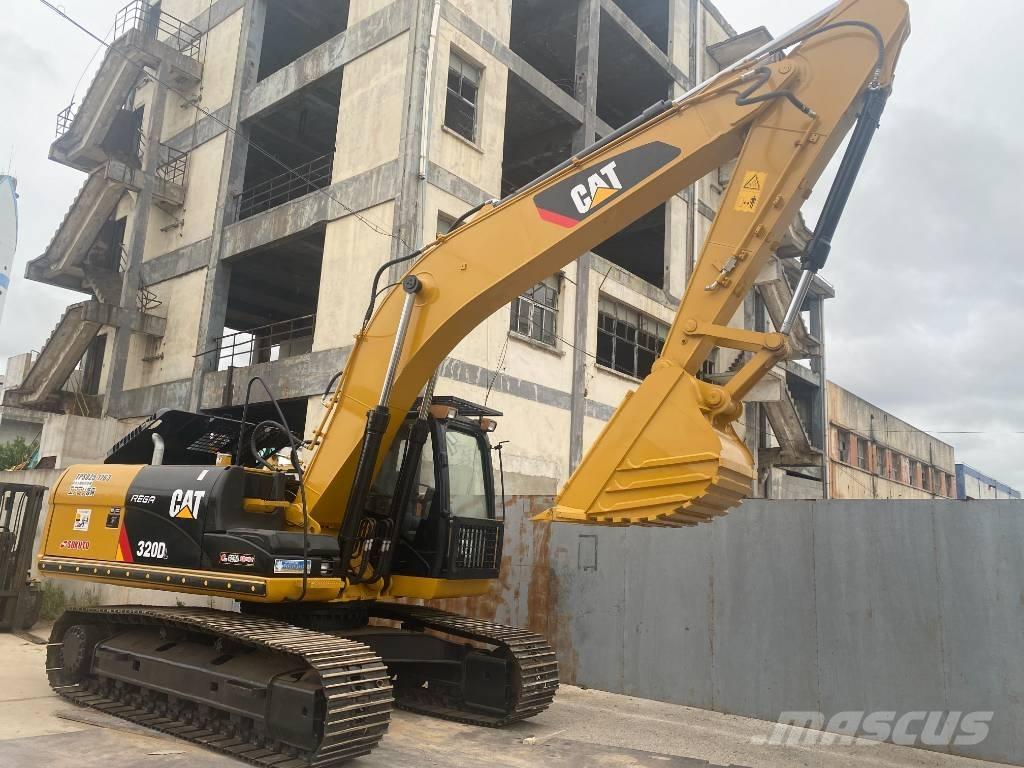 CAT 320 D Vikšriniai ekskavatoriai