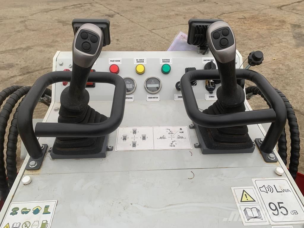 BTTL ST28H-6 Krautuvai su šoniniu pasukimu