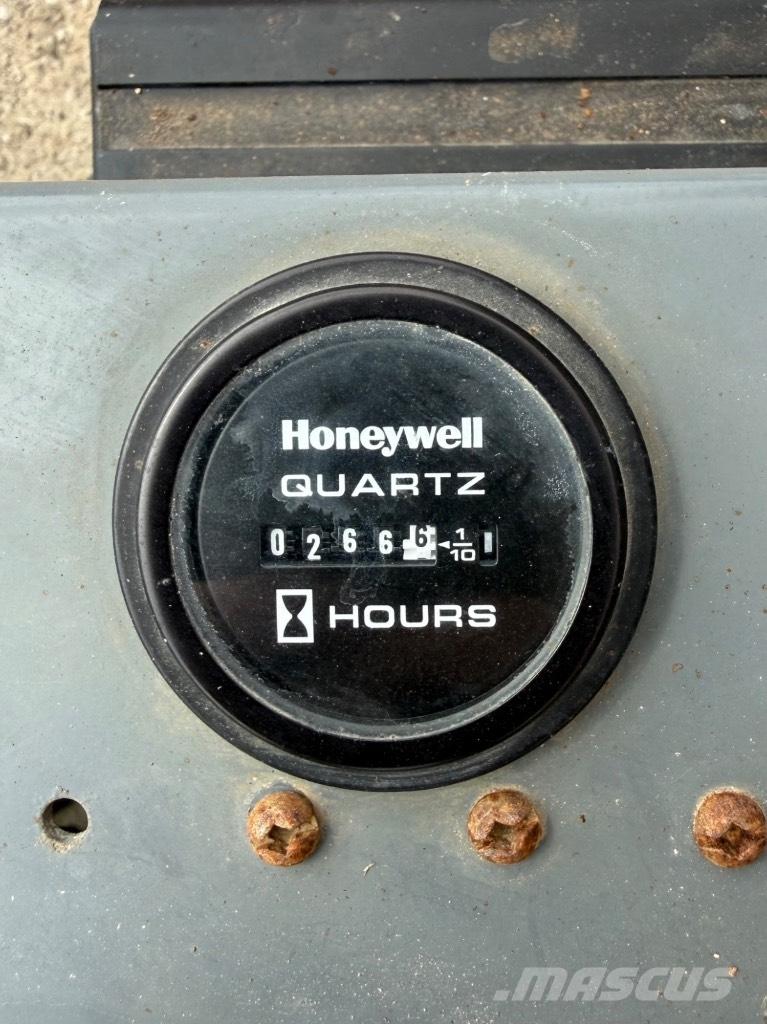 SkyJack SJ 4632 Žirkliniai keltuvai