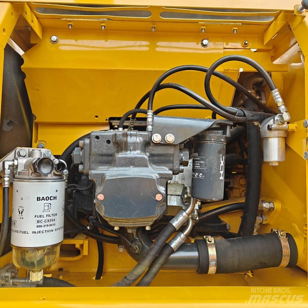 Komatsu 220-8 Vikšriniai ekskavatoriai