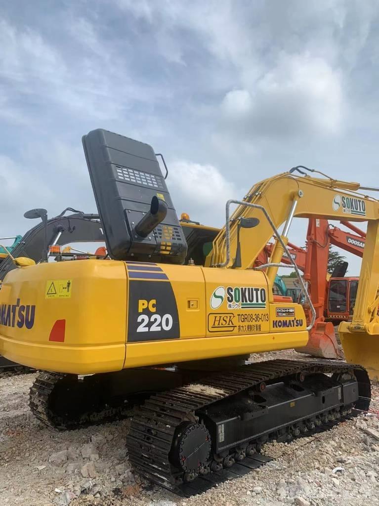 Komatsu PC 220-8 Vikšriniai ekskavatoriai
