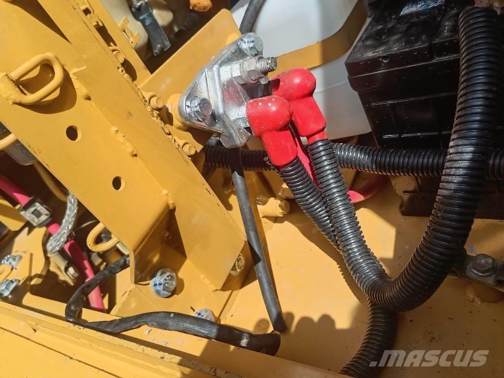 CAT 312 D2GC Vikšriniai ekskavatoriai