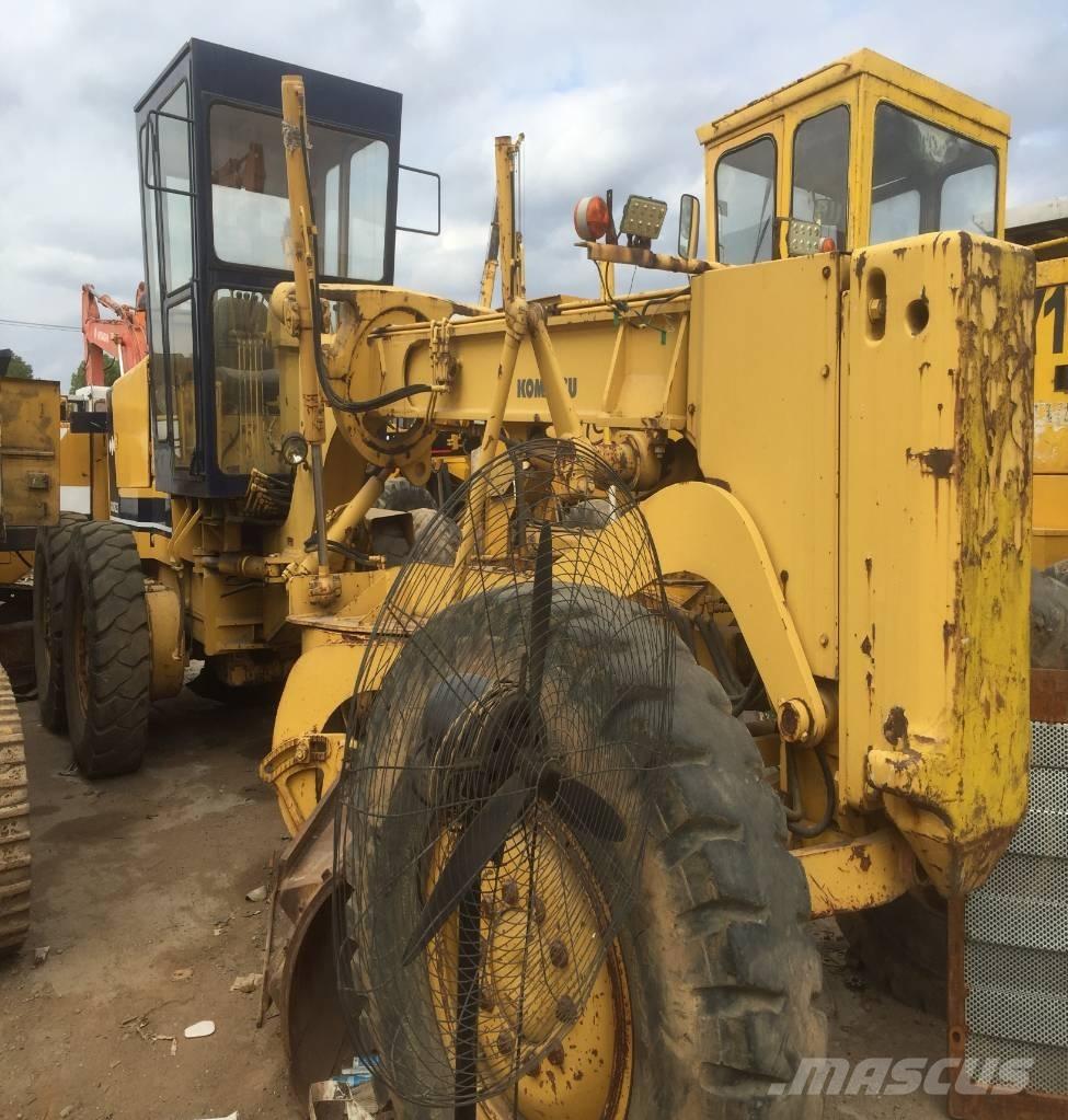 Komatsu GD 623 A Greideriai