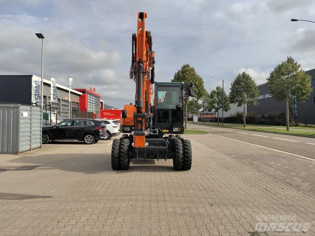 Develon DX100W-7 Ratiniai ekskavatoriai