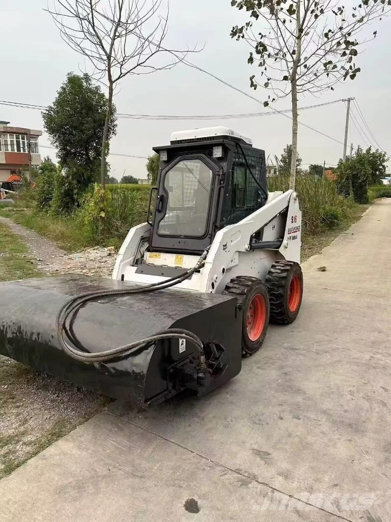 Bobcat S 16 Krautuvai su šoniniu pasukimu