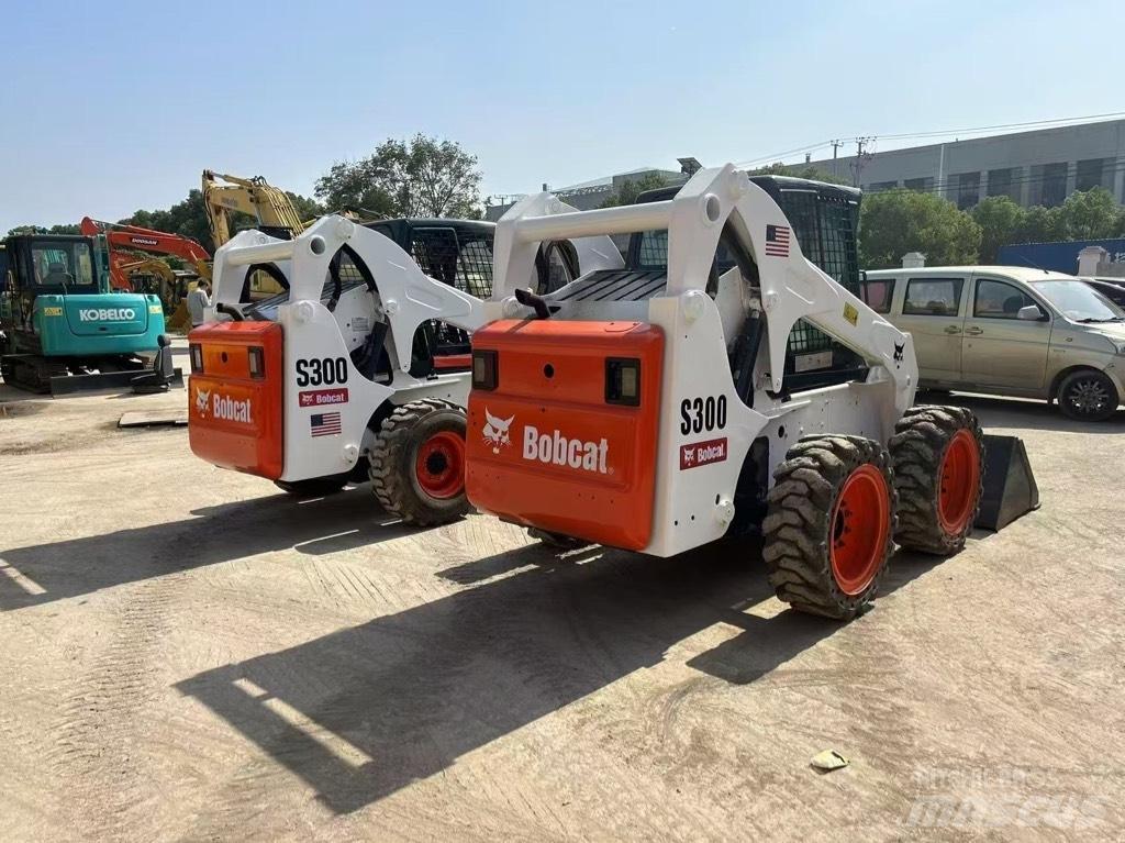 Bobcat S300 Krautuvai su šoniniu pasukimu
