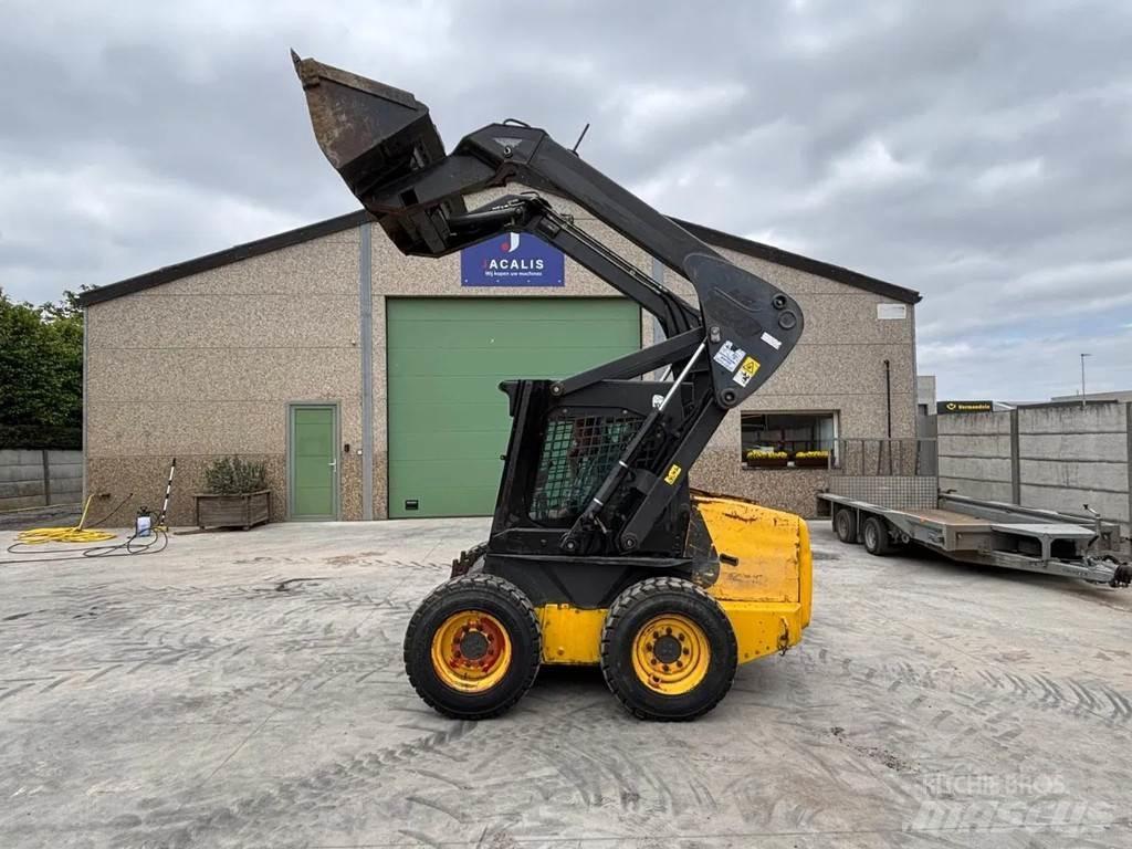 New Holland LS160 Krautuvai su šoniniu pasukimu