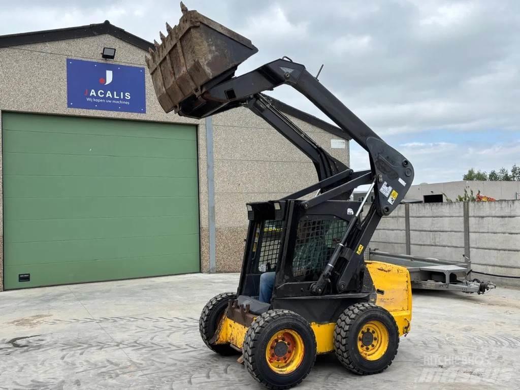 New Holland LS160 Krautuvai su šoniniu pasukimu