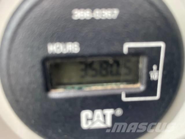 CAT 318FL Vikšriniai ekskavatoriai