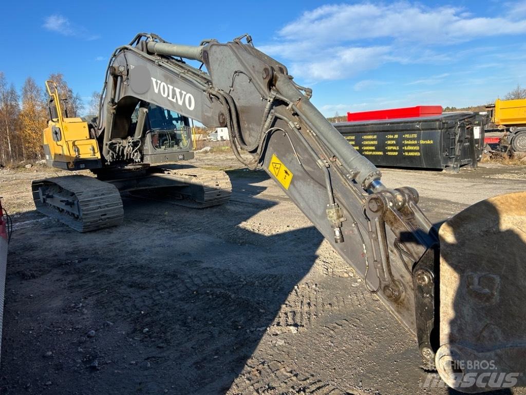 Volvo EC 220 DL Vikšriniai ekskavatoriai