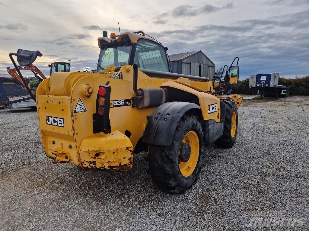 JCB 535140 Teleskopiniai krautuvai