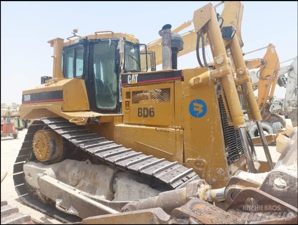 CAT D 8 R Vikšriniai buldozeriai