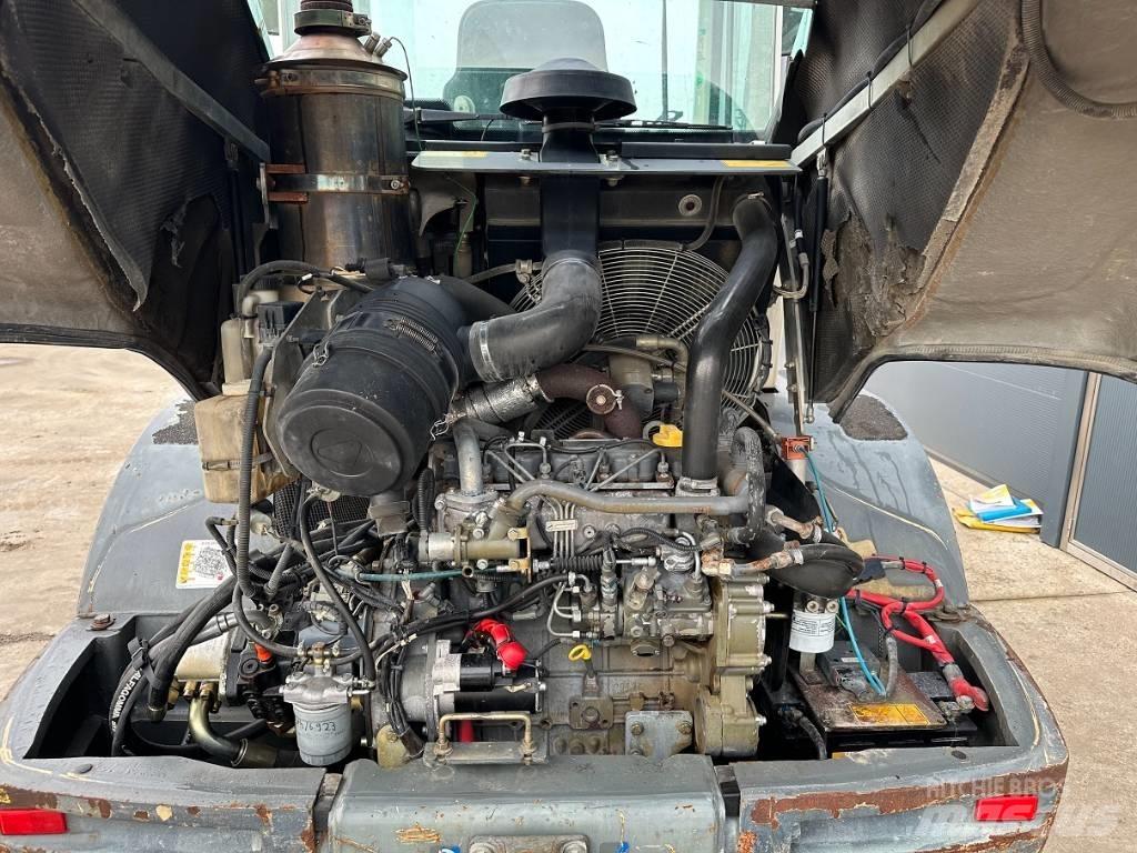 Liebherr L 506 Naudoti ratiniai krautuvai