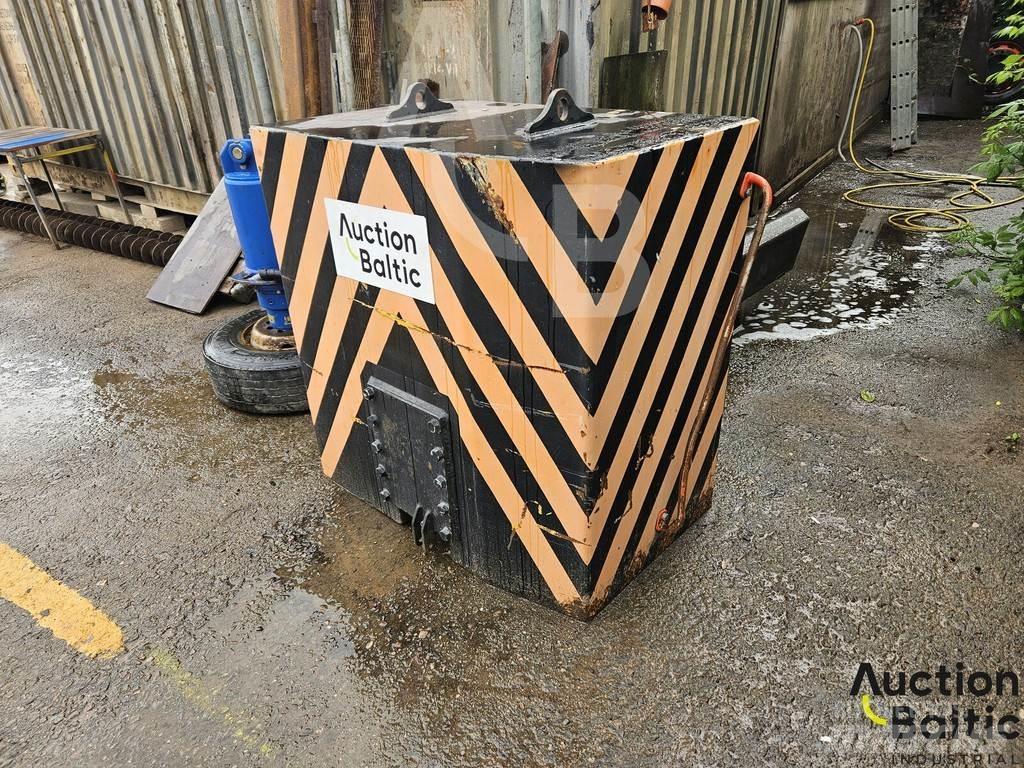  Crane overweight Priekiniai svoriai