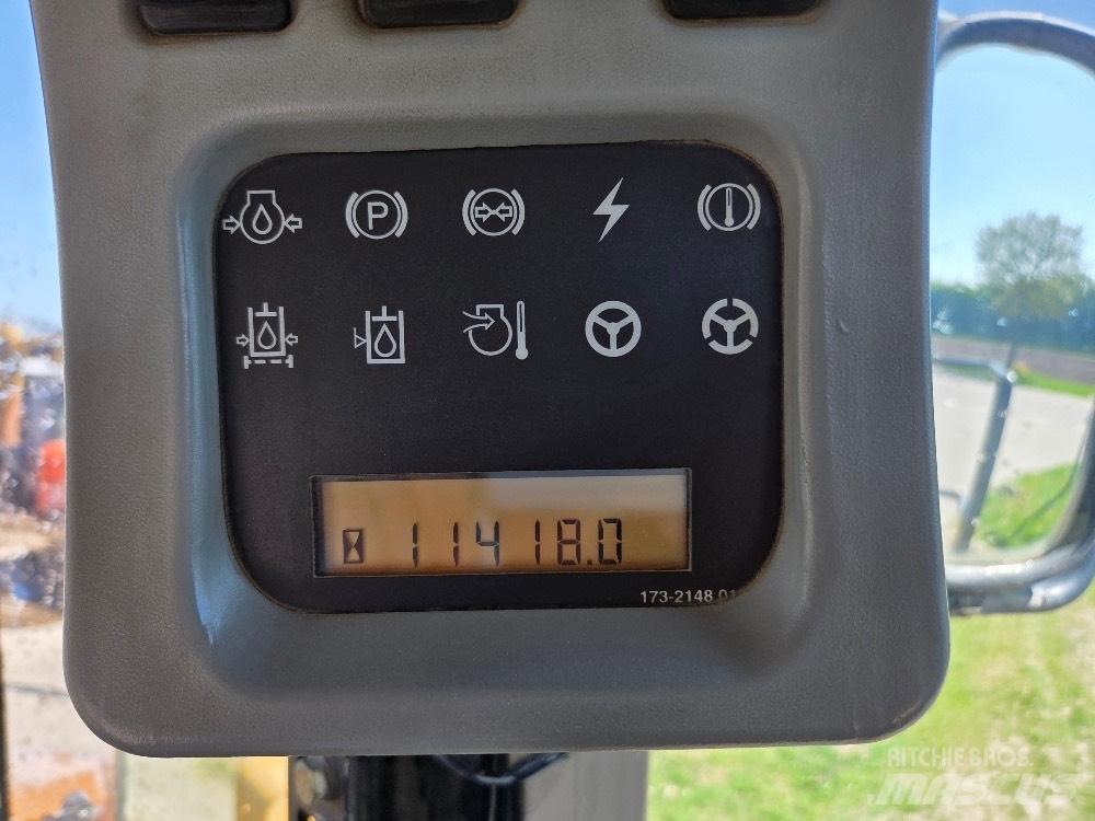CAT 962H Naudoti ratiniai krautuvai