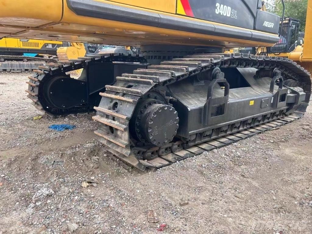 CAT 340 Vikšriniai ekskavatoriai