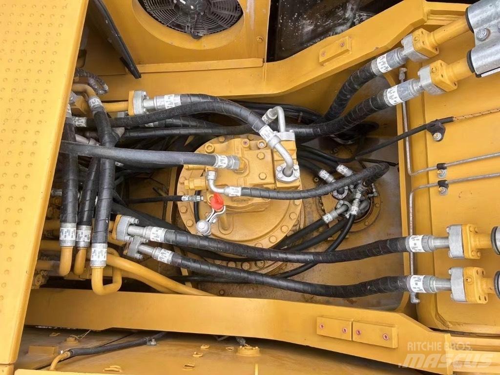 CAT 340 Vikšriniai ekskavatoriai