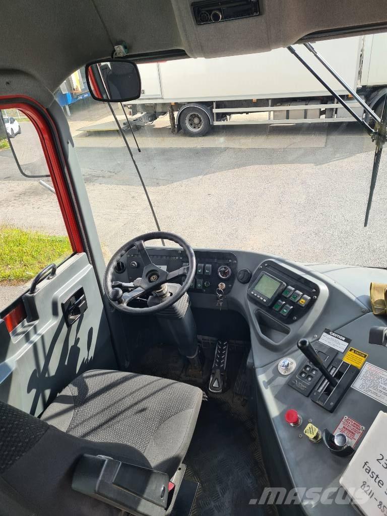 Kalmar TT 612 Naudoti terminalų vilkikai