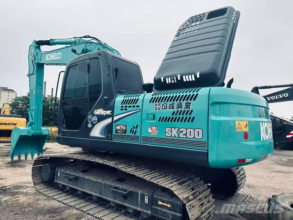 Kobelco SK 200 Vikšriniai ekskavatoriai