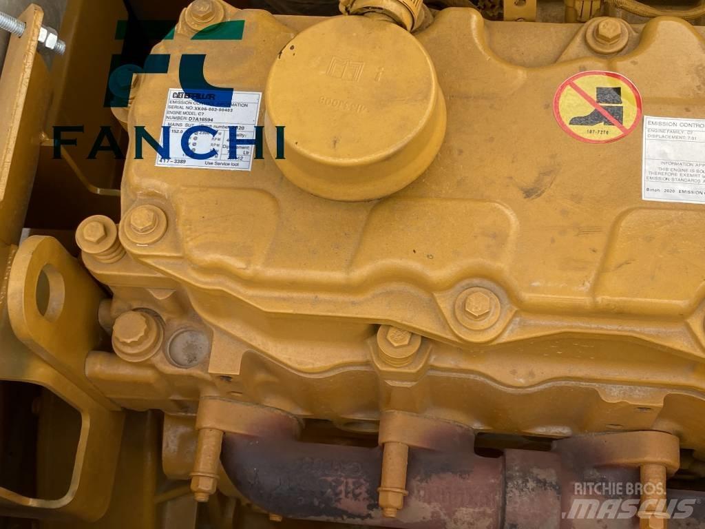 CAT 324 D Vikšriniai ekskavatoriai