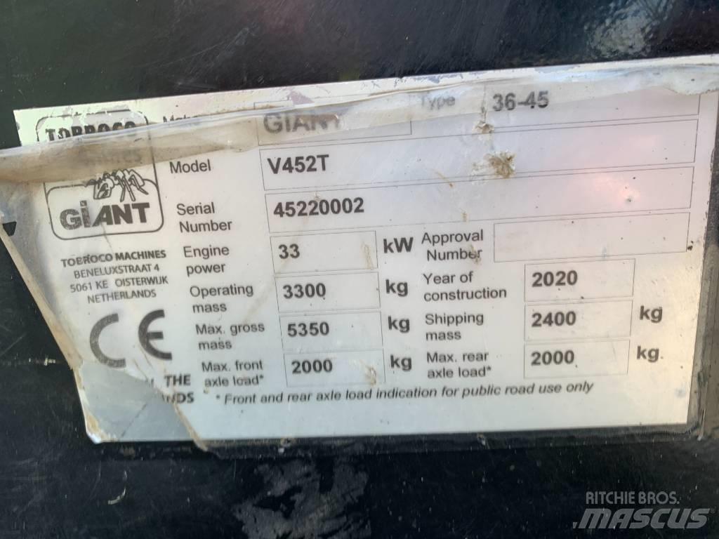 GiANT V 452 T Daugiafunkciniai pakrovėjai