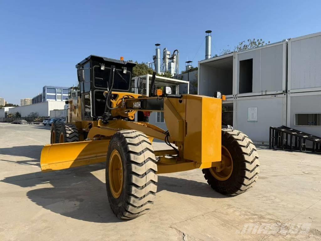 CAT 140 H Greideriai