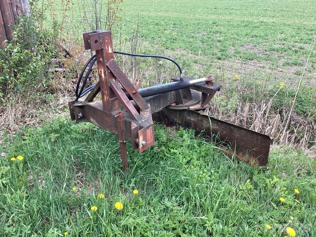  Perälevy omavalmiste Kelių valytuvai
