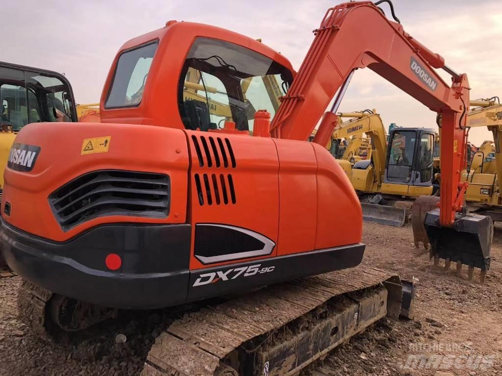 Doosan 75-9c Vikšriniai ekskavatoriai