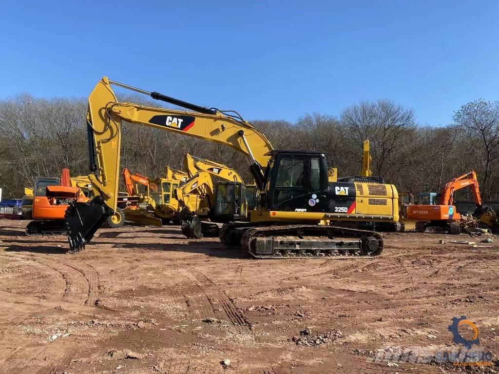 CAT 325 D Vikšriniai ekskavatoriai