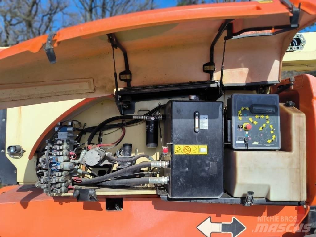 JLG 800 AJ Alkūniniai keltuvai