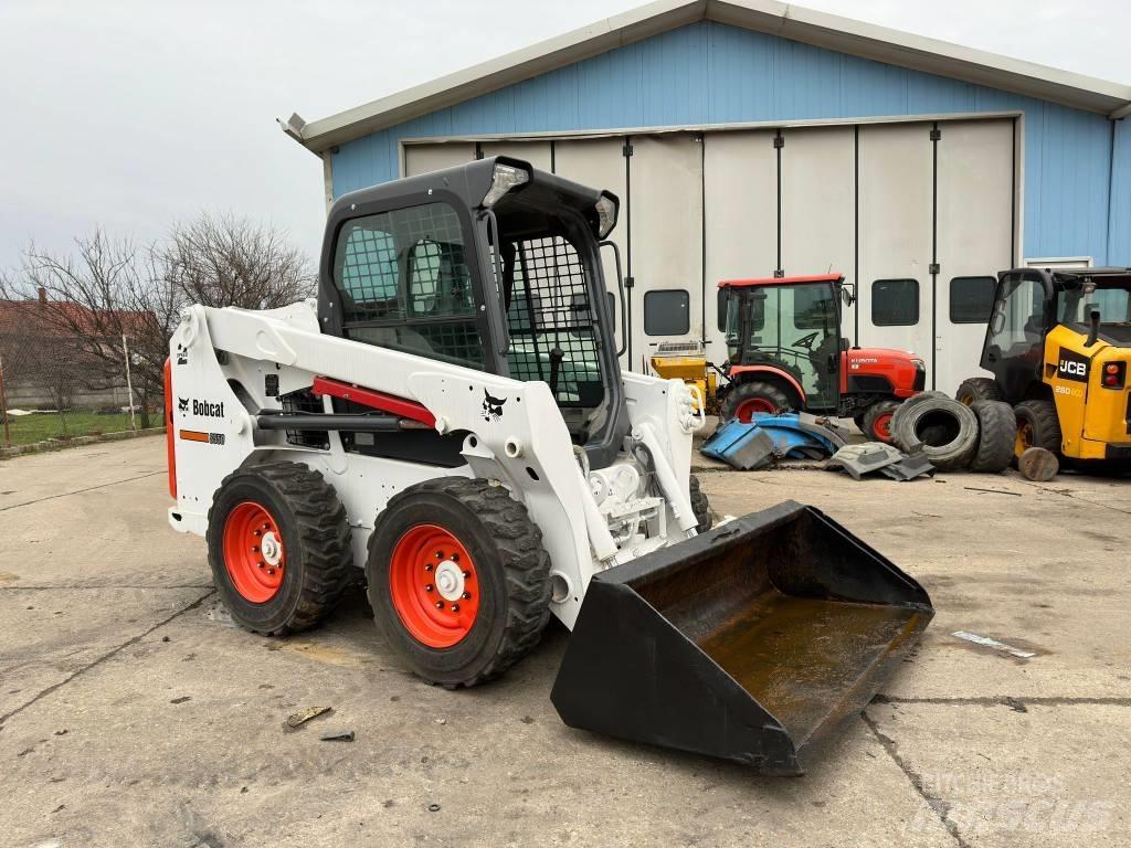 Bobcat S 550 Krautuvai su šoniniu pasukimu