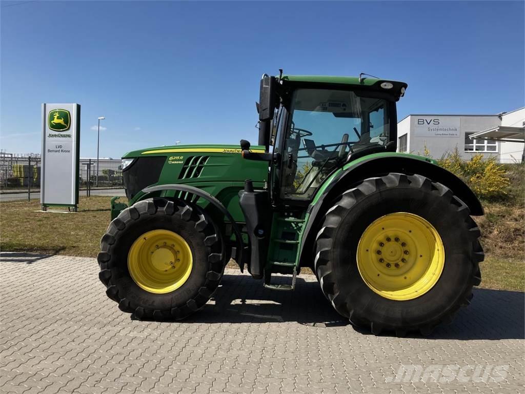 John Deere 6215R Traktoriai
