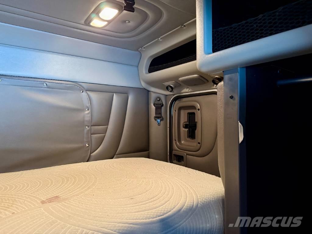 Peterbilt 389 Naudoti vilkikai