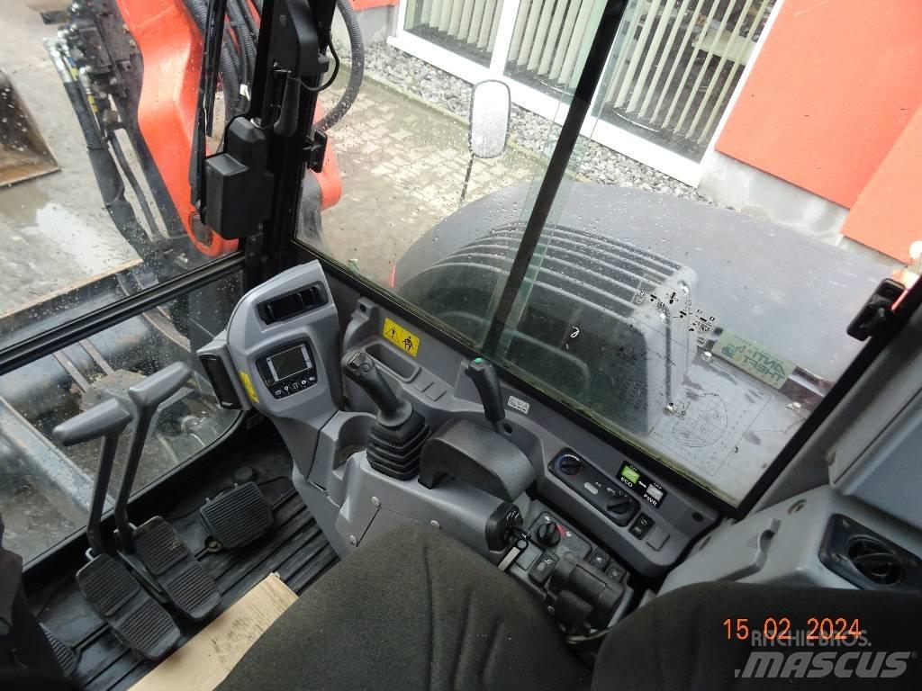 Kubota KX 080-4 Vidutinės galios ekskavatoriai 7-12 t