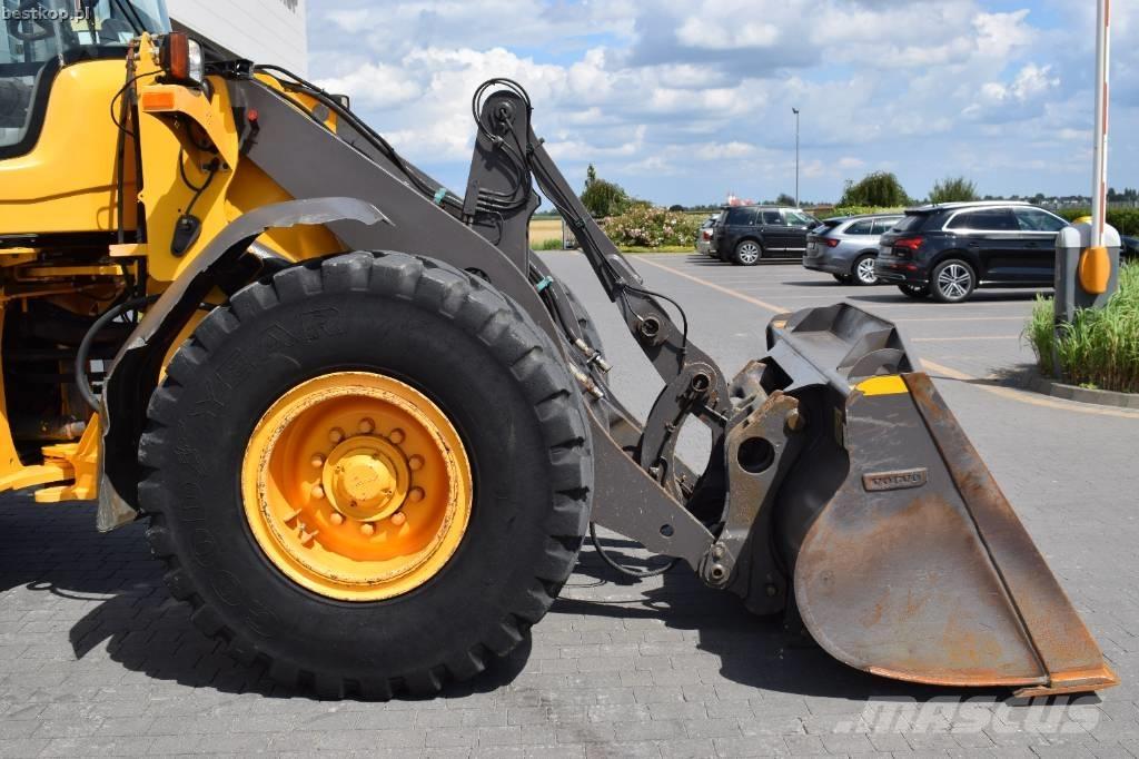 Volvo L 60 G Naudoti ratiniai krautuvai
